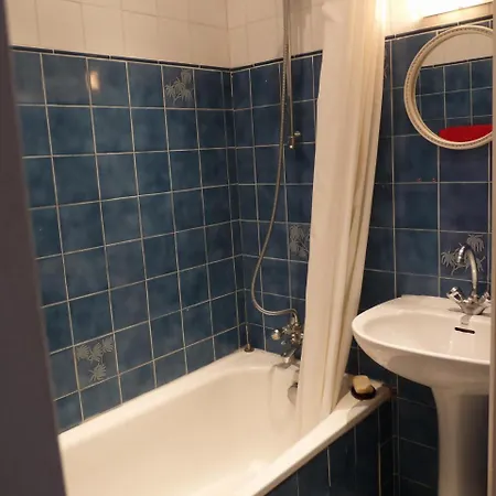 Apartment Sleeps 5 Air Con Wifi *