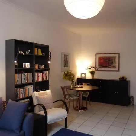 Sleeps 5 Air Con Wifi Cannes