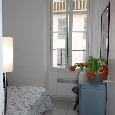 Apartment Sleeps 5 Air Con Wifi Cannes