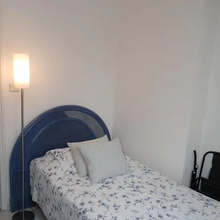 Apartment Sleeps 5 Air Con Wifi Cannes